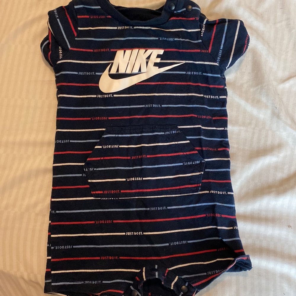 Nike suit